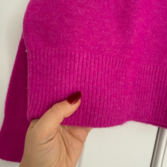 Zara Bright Pink V-Neck Sweater - Picture 4 of 7